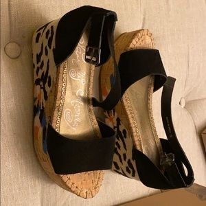 Naughty Monkey Virago Black Wedges Size 8